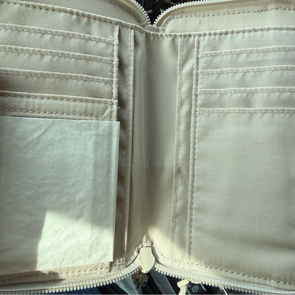 NWT Vera Bradley 3 in 1 Crossbody Bag A Cat’s Life - Picture 3 of 5